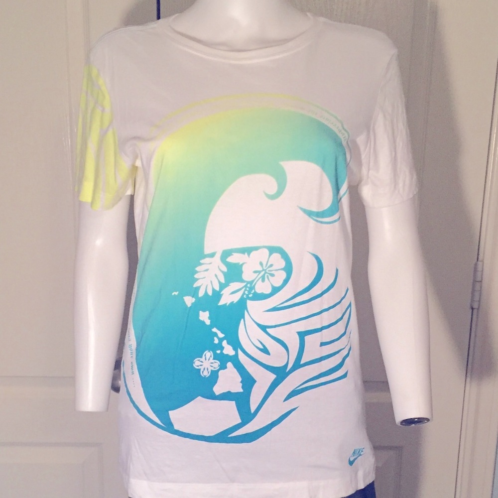 Nike t-shirt